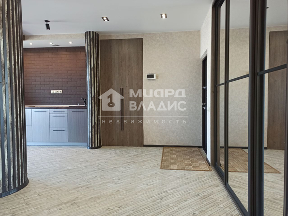 Комарова, 15/1