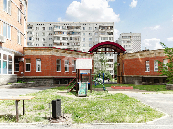 Декабристов, 114