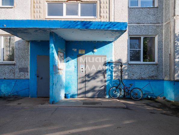 Комарова, 27/1