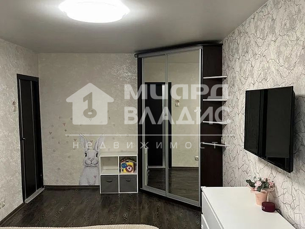 Космический, 22/1