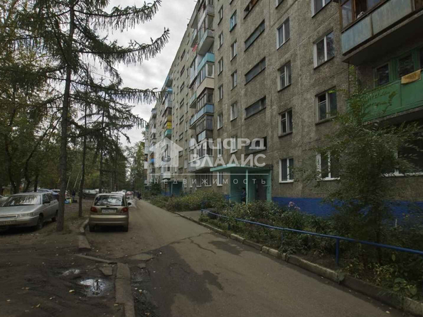 Королева, 14