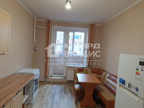 Комарова, 15/4