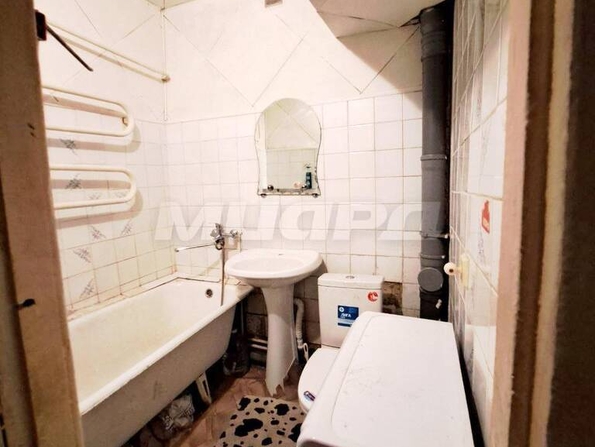 Бетховена, 25