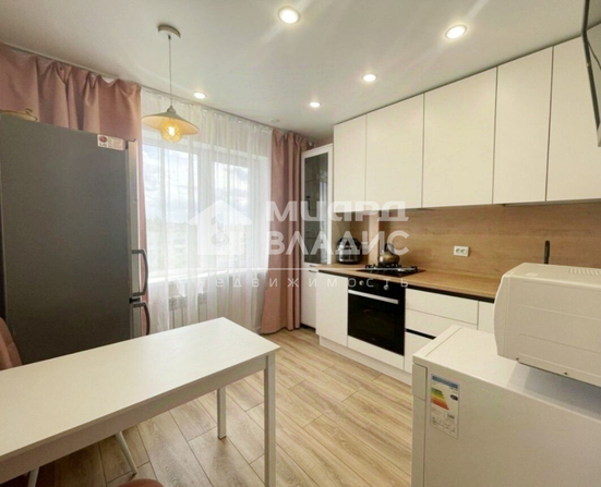 Лукашевича, 17