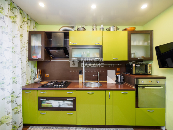 Володарского, 122