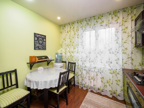 Володарского, 122