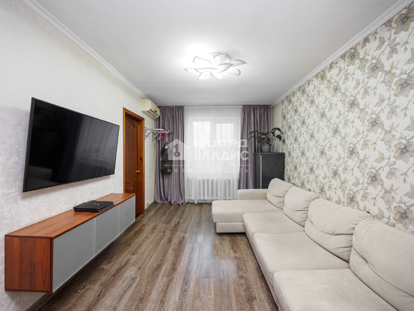 Володарского, 122