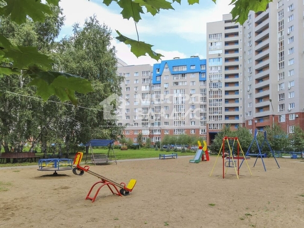 Комарова, 21/2